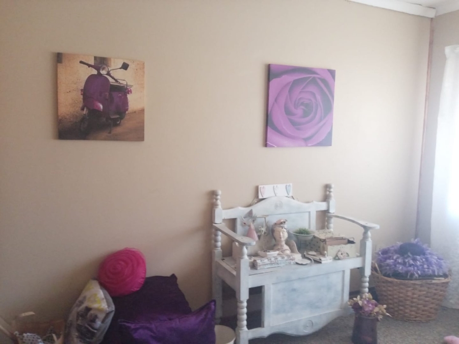 2 Bedroom Property for Sale in Pellissier Free State